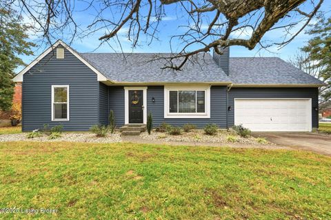 Photo of 10100 Settlers Crest Ln, Louisville, KY 40299 (MLS # 1704356)