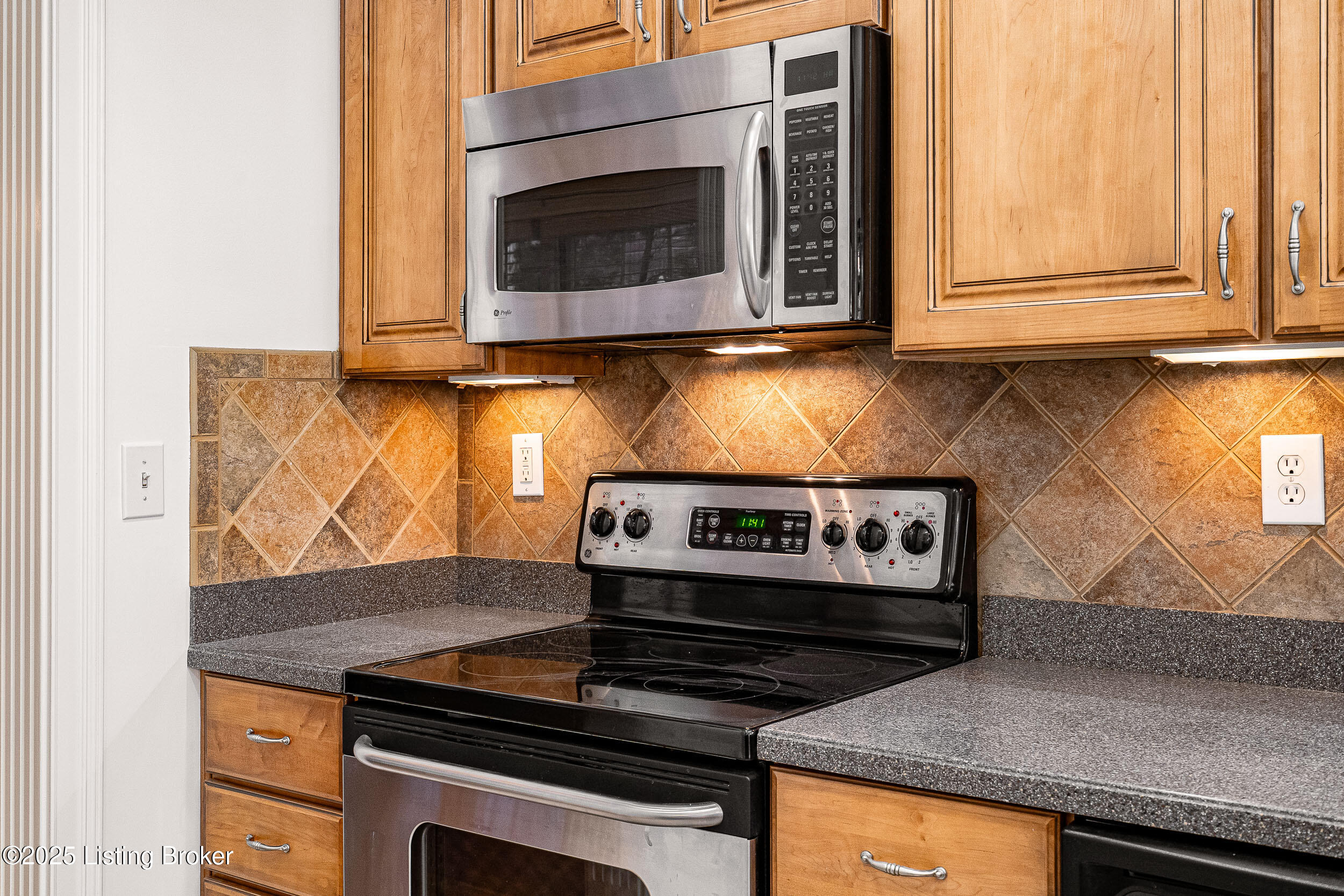 2427 Tradition Cir, Louisville, Kentucky image 15