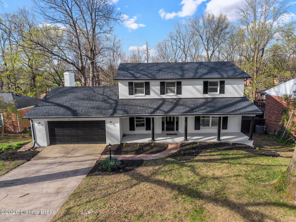 Photo of 6905 Deep Spring Ct, Louisville, KY 40228 (MLS # 1713869)