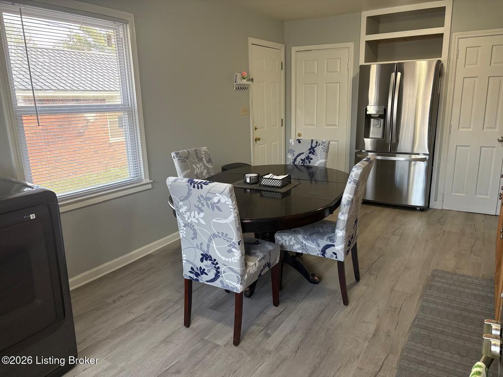 Photo of 216 S Russell Ave, Versailles, KY 40383 (MLS # 1706702)