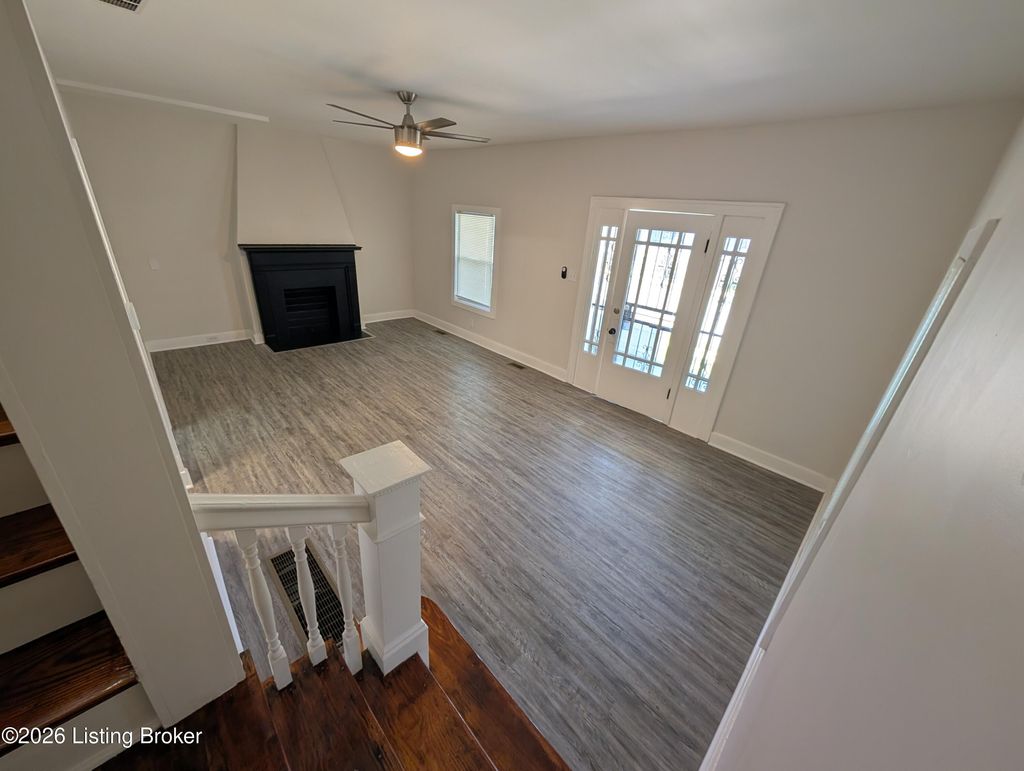 Photo of 111 S 43rd St, Louisville, KY 40212 (MLS # 1713909)