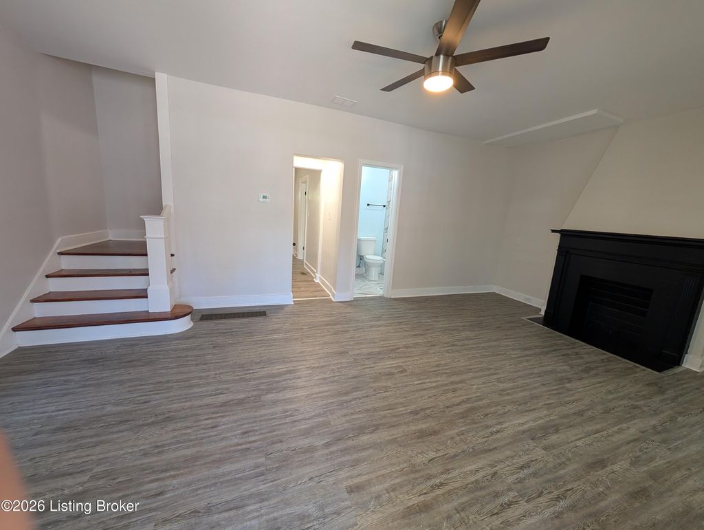 Photo of 111 S 43rd St, Louisville, KY 40212 (MLS # 1713909)