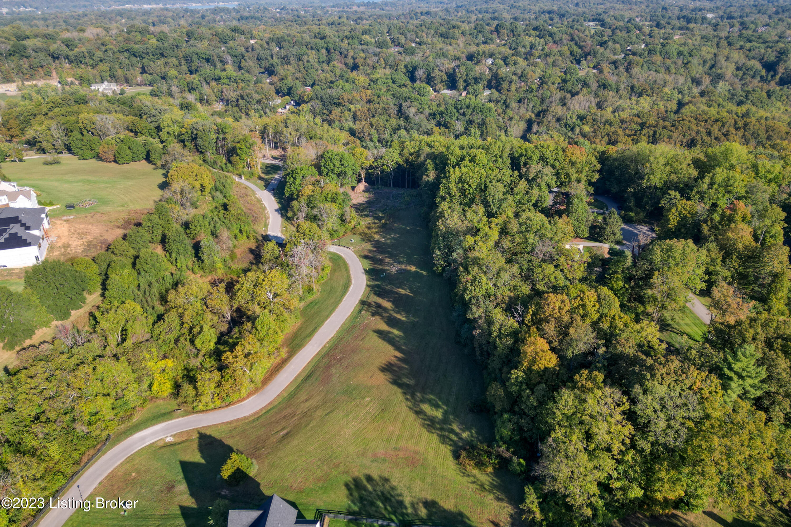 5701 Fincastle Farm Trace, Prospect, Kentucky image 2