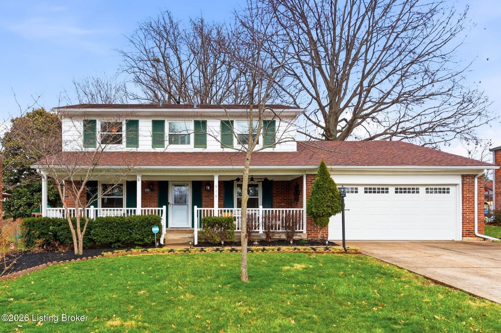 Photo of 815 Vannah Ave, Louisville, KY 40223 (MLS # 1710009)