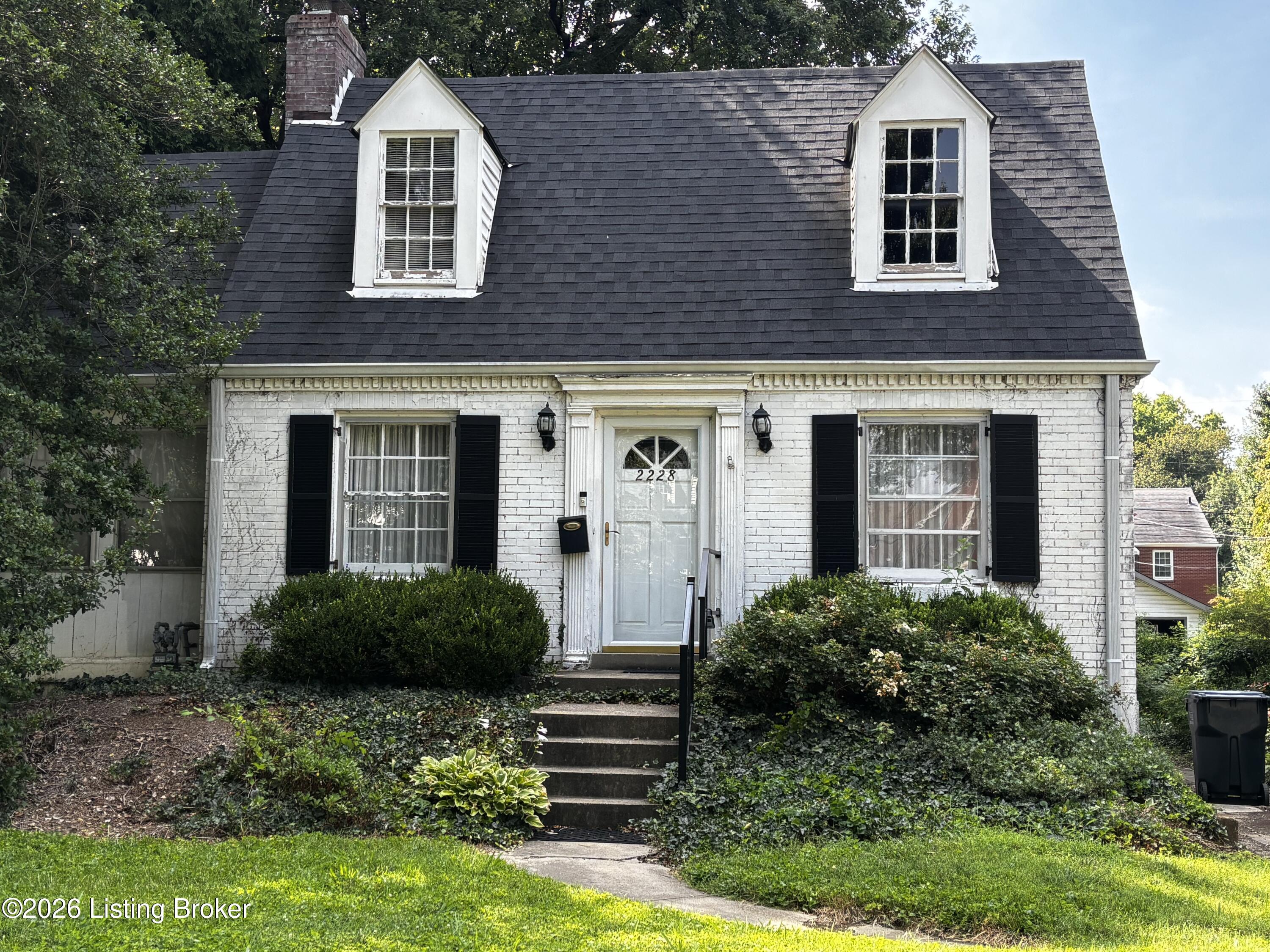 Photo 1 of 7 — 2228 Gladstone Ave, Louisville, KY 40205