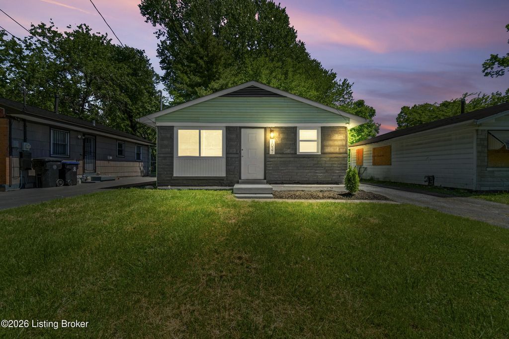 Photo of 1037 Kaiser Ct, Louisville, KY 40211 (MLS # 1715071)