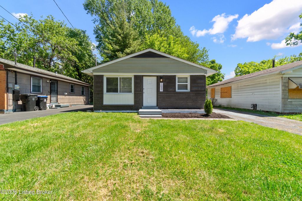 Photo of 1037 Kaiser Ct, Louisville, KY 40211 (MLS # 1715071)
