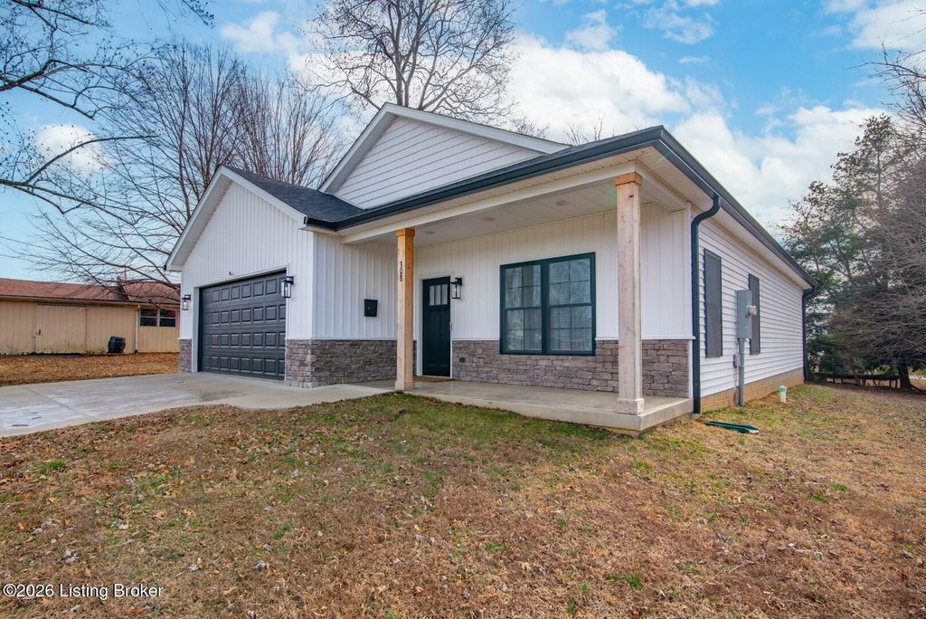Photo of 308 Lincoln St, Vine Grove, KY 40175 (MLS # 1713528)