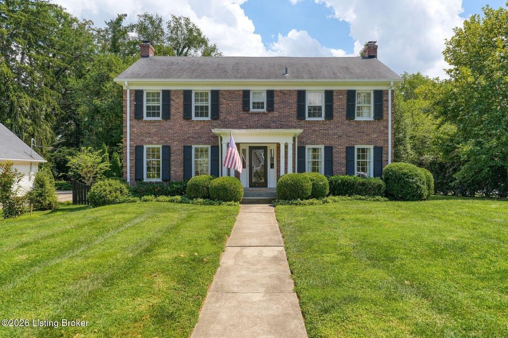 Photo of 12 Westwind Rd, Louisville, KY 40207 (MLS # 1715099)