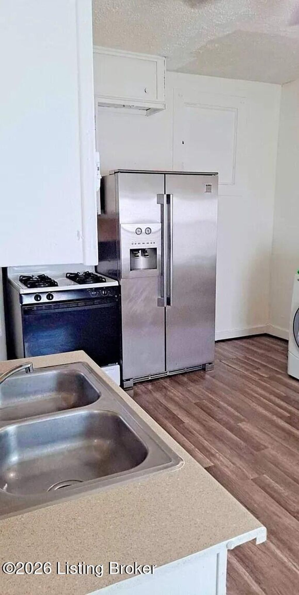 Photo of 1634 Gallagher St, Louisville, KY 40210 (MLS # 1709158)