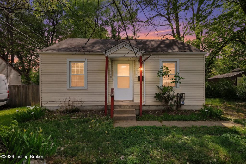 Photo of 1927 S 28th St, Louisville, KY 40210 (MLS # 1715002)