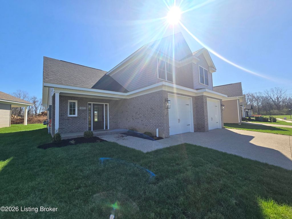 Photo of 4421 Lochridge Pkwy, Louisville, KY 40299 (MLS # 1711266)