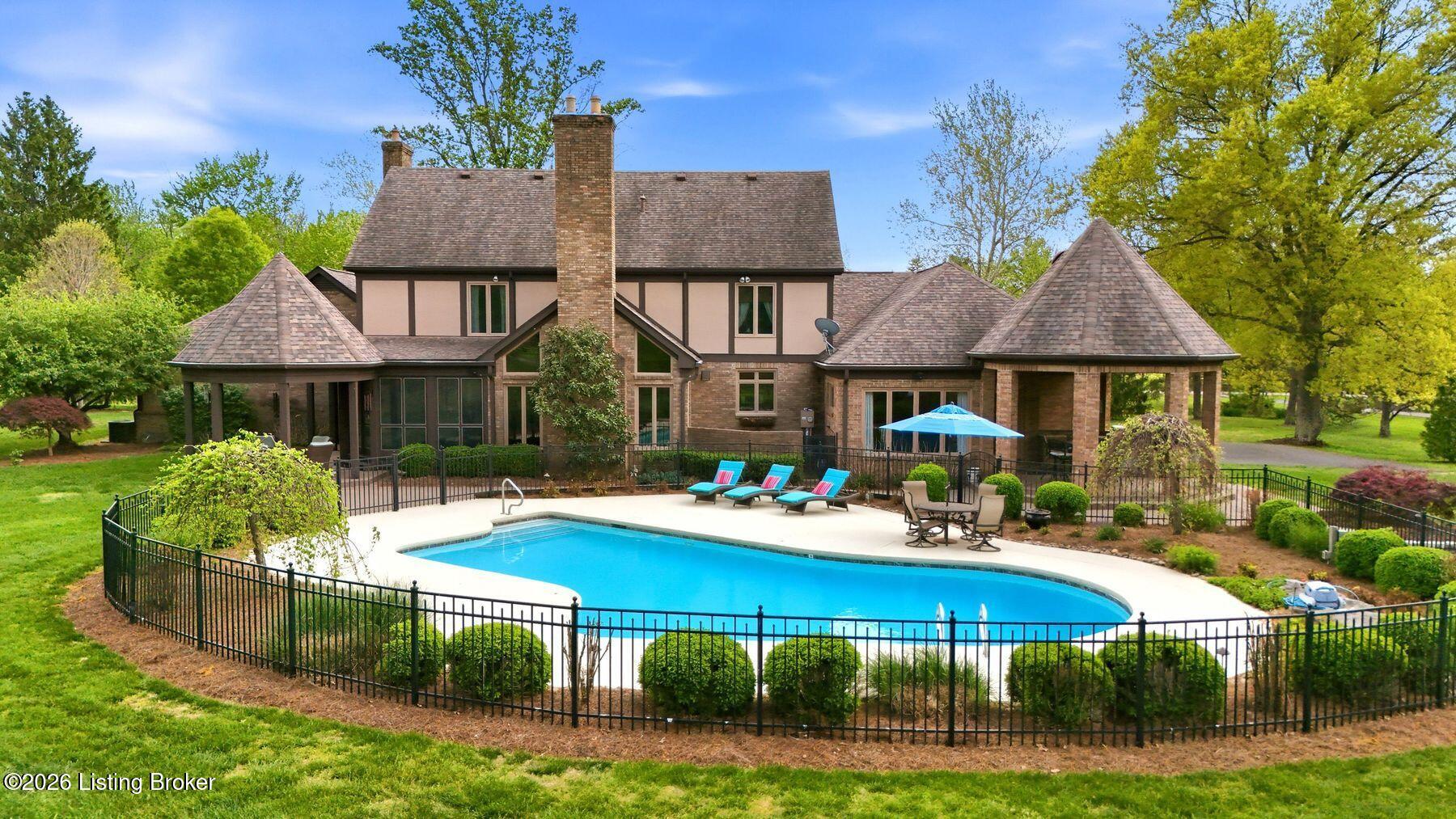 12409 Lucas Ln