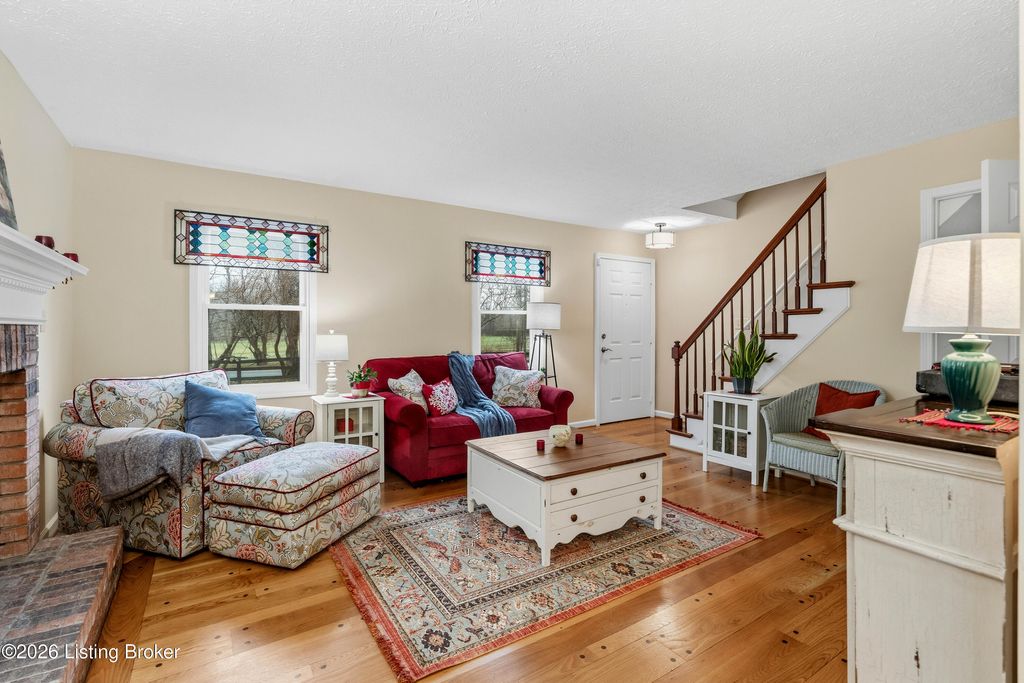 Photo of 3004 Freys Hill Rd, Louisville, KY 40241 (MLS # 1706506)