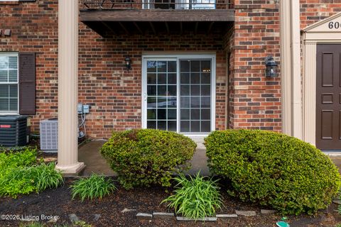 602 Logsdon Ct Douglass Hills KY 40243