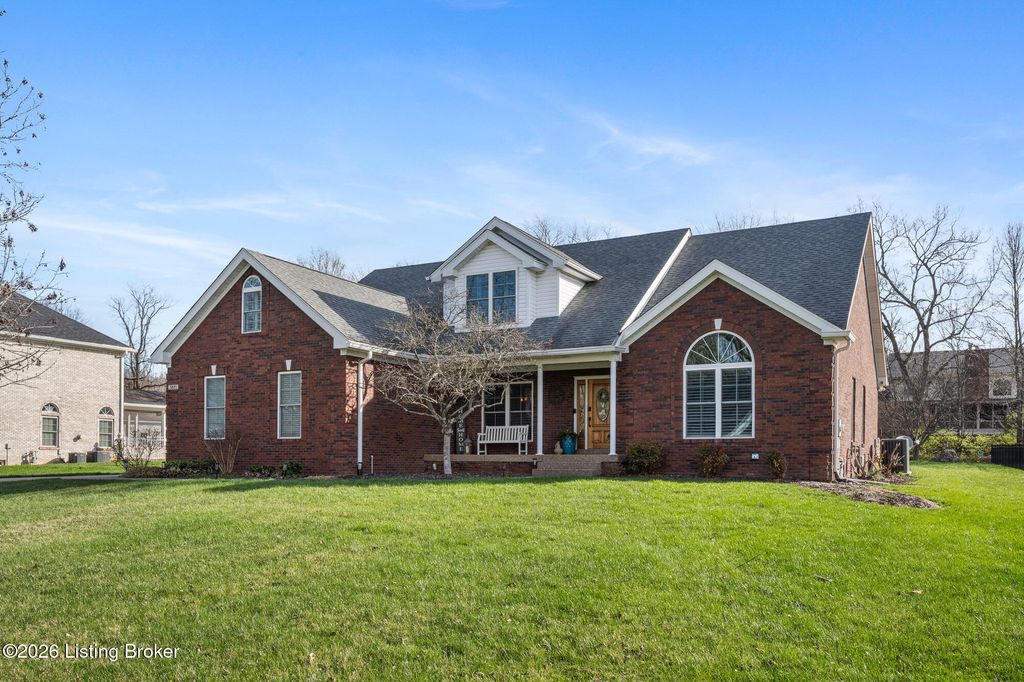 Photo of 7221 E Orchard Grass Blvd, Crestwood, KY 40014 (MLS # 1712414)