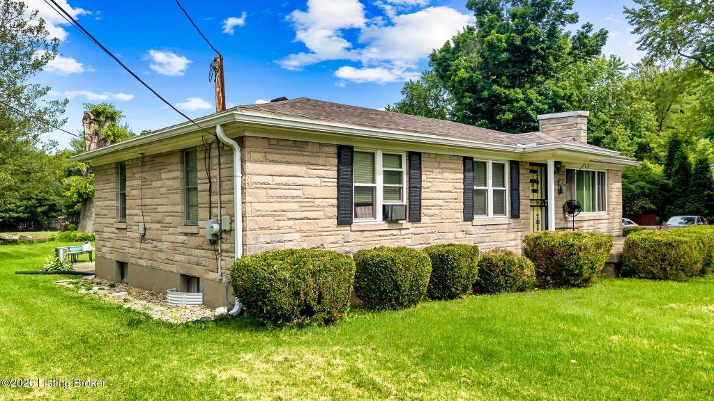 Photo of 8710 Shepherdsville Rd, Louisville, KY 40219 (MLS # 1718498)
