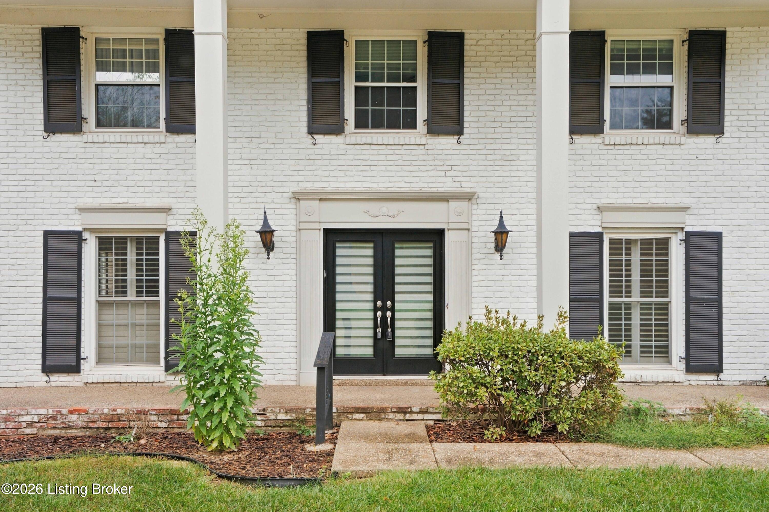 5206 Moccasin Trail