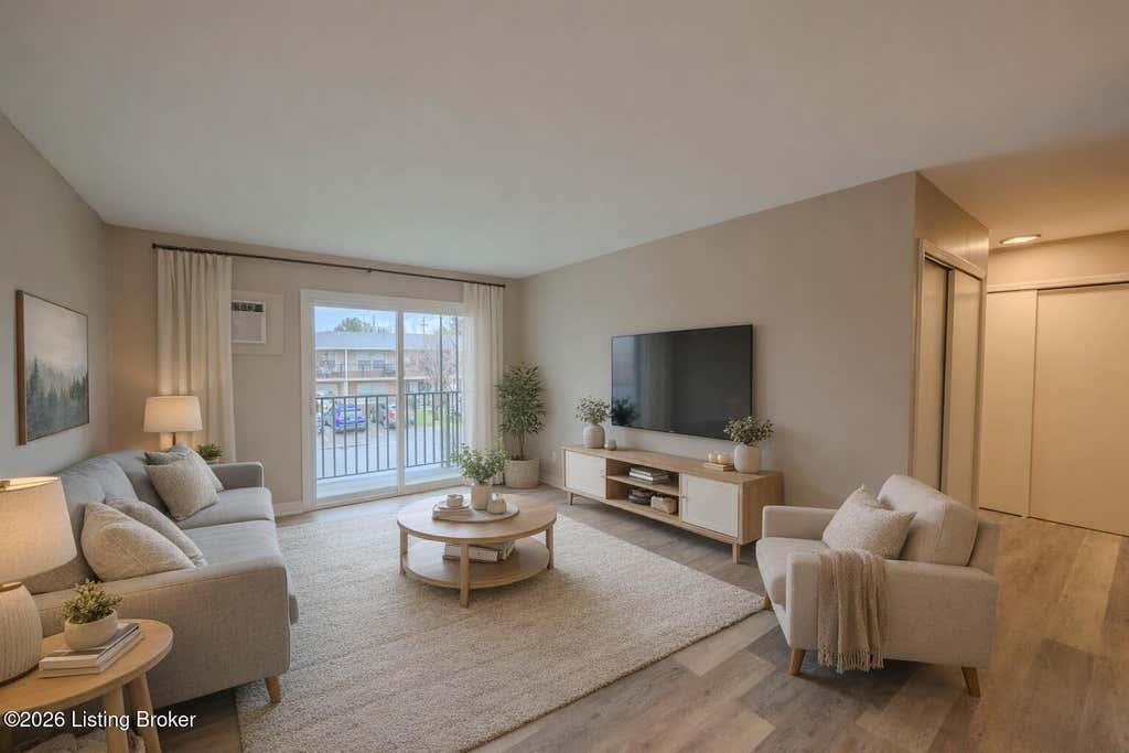 Photo of 3510 Paragon Ct #10, Louisville, KY 40218 (MLS # 1726421)