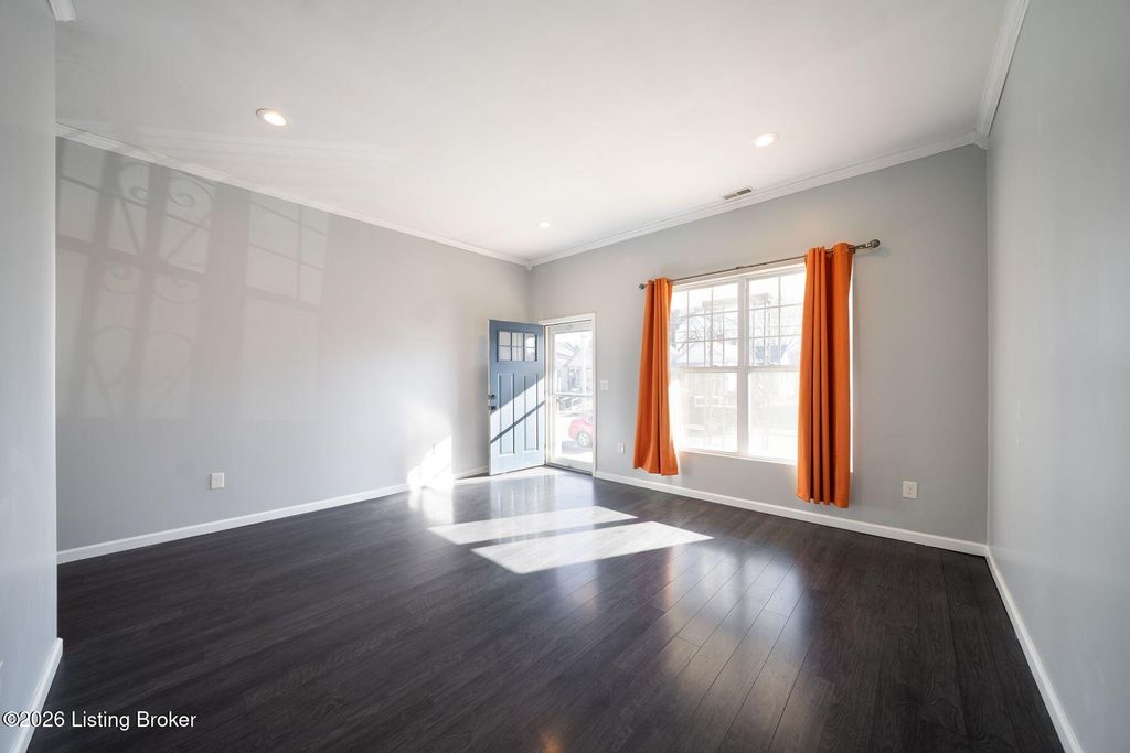 Photo of 519 Brentwood Ave, Louisville, KY 40215 (MLS # 1707113)