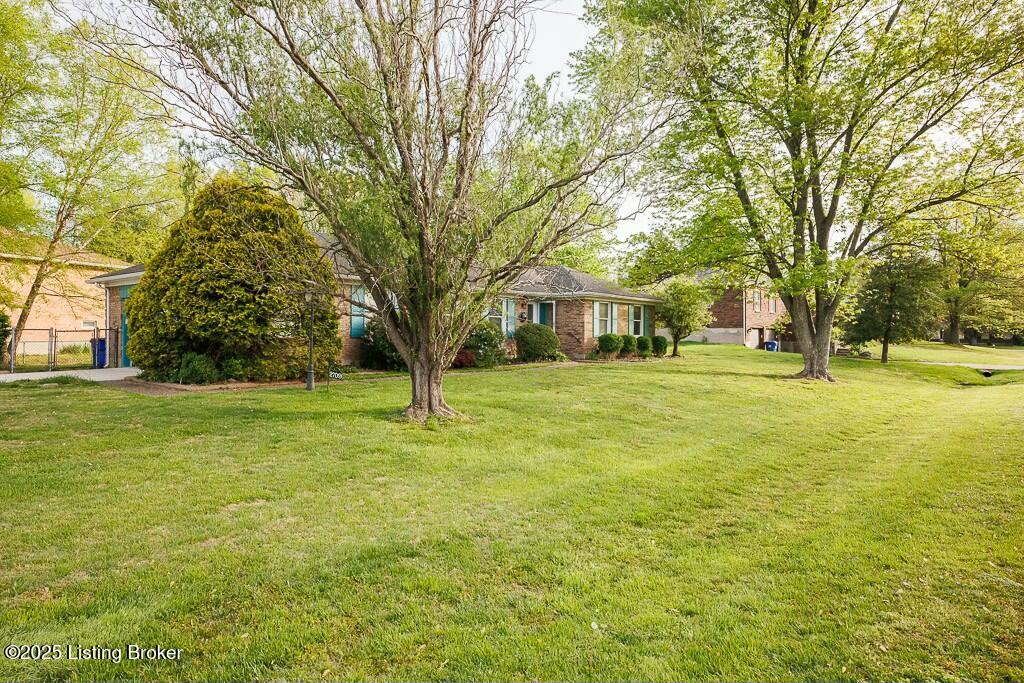 2709 Stephan Rd, Louisville, Pennsylvania image 4