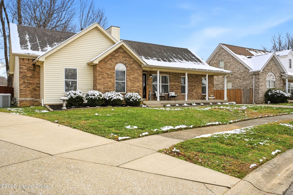 Photo of 12005 Valley Meadow Way, Louisville, KY 40272 (MLS # 1704857)