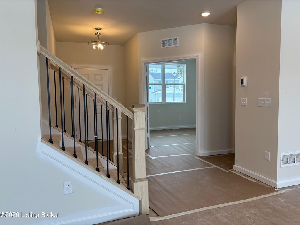 Photo of 256 Ardmore Crossing Dr, Shelbyville, KY 40065 (MLS # 1708598)