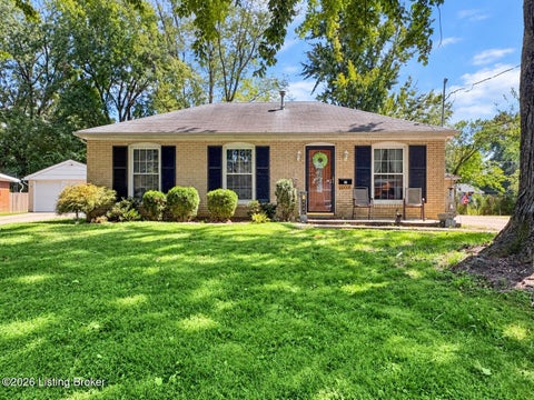 Homes For Sale - 10905 Golden Dr<br/> Louisville, KY 40272