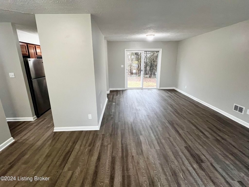 Photo of 11409 Deham Dr, Louisville, KY 40241 (MLS # 1713901)