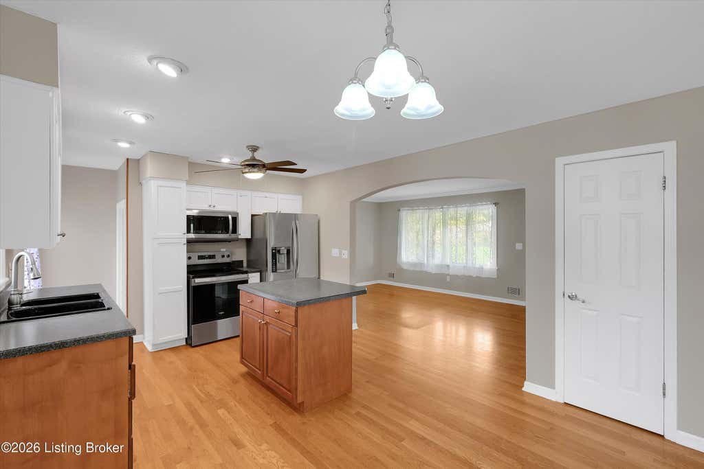 Photo of 2704 Alps Rd, Louisville, KY 40216 (MLS # 1724729)