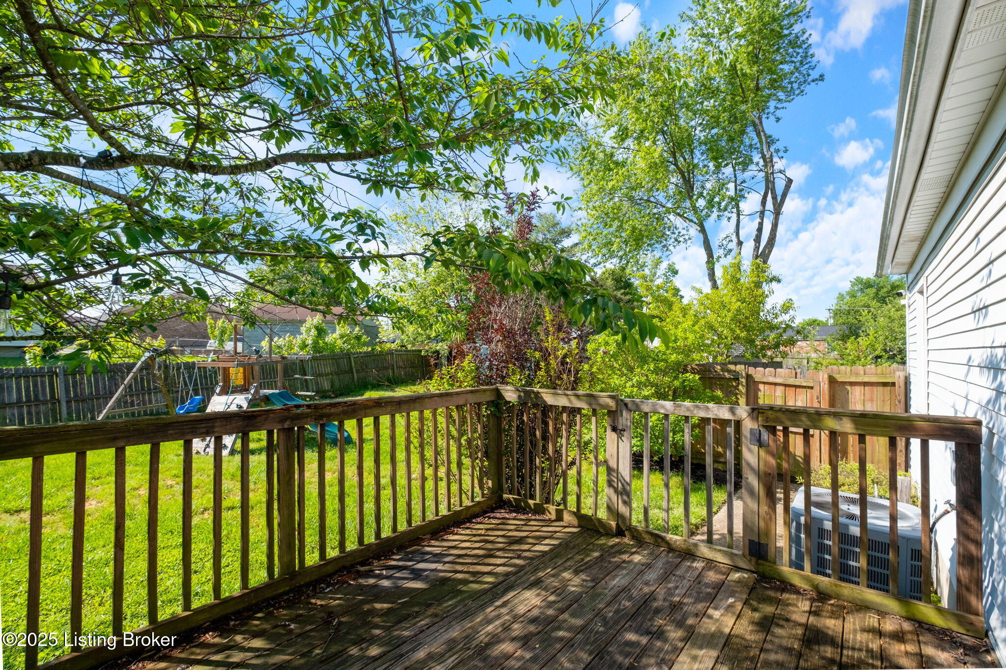 12233 Somerset Dr, Louisville, Kentucky image 3