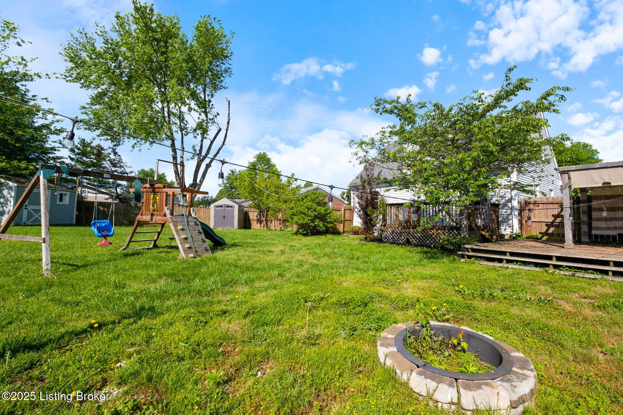 12233 Somerset Dr, Louisville, Kentucky image 4
