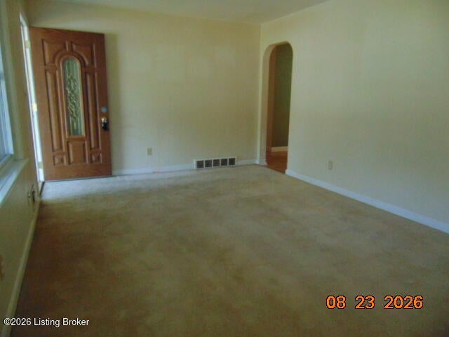 Photo of 4108 Clyde Dr, Louisville, KY 40216 (MLS # 1728141)
