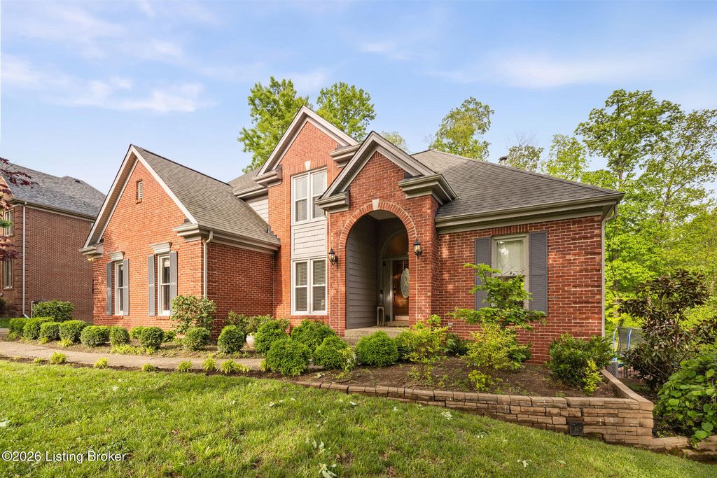 Photo of 531 Wood Lake Dr, La Grange, KY 40031 (MLS # 1715968)