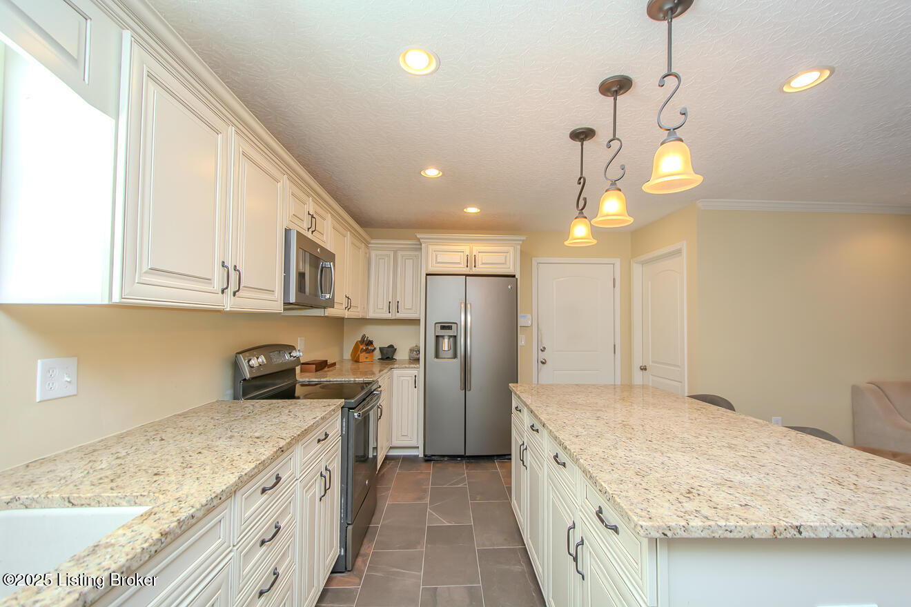 6814 Clore Ln, Crestwood, Kentucky image 9