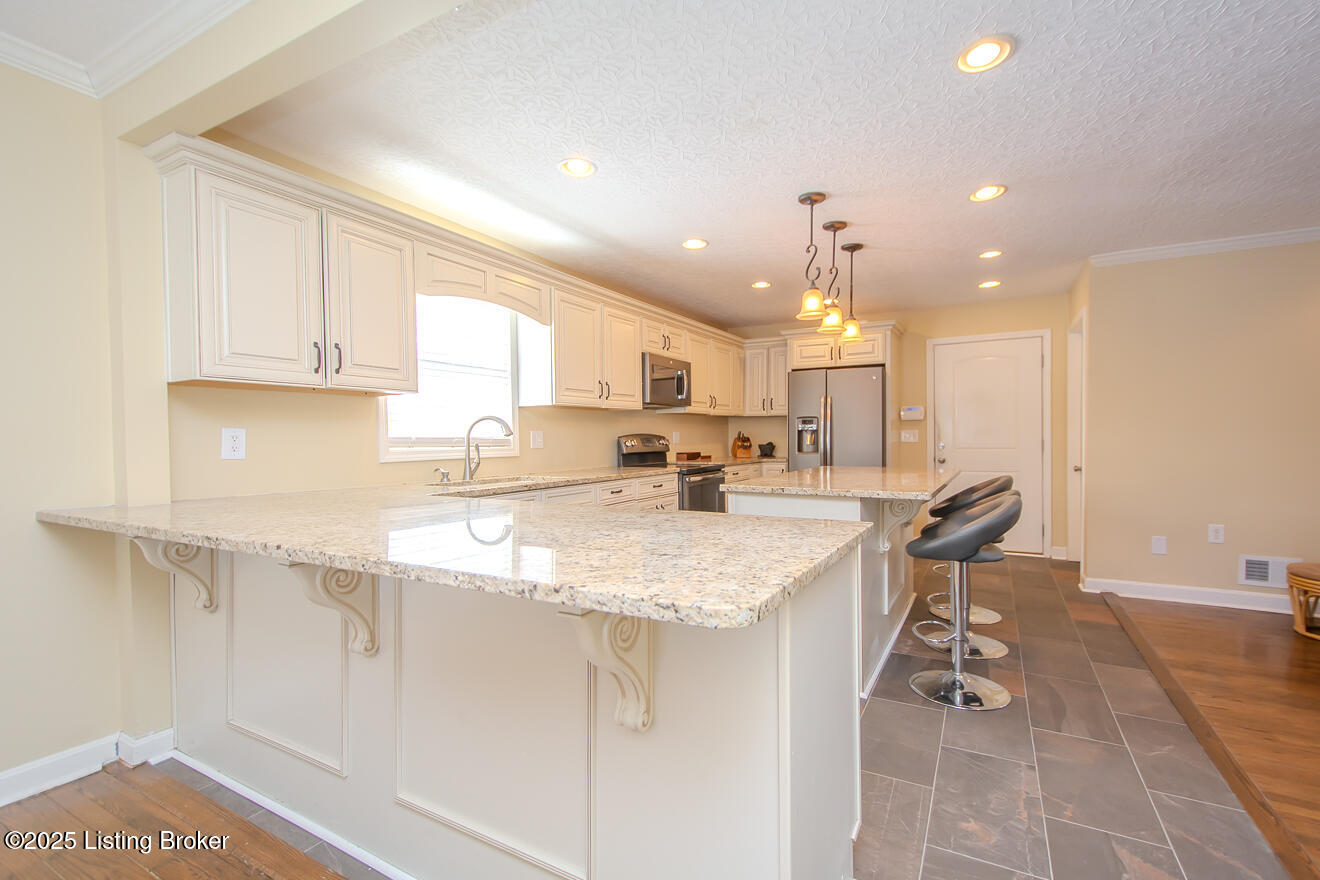 6814 Clore Ln, Crestwood, Kentucky image 7