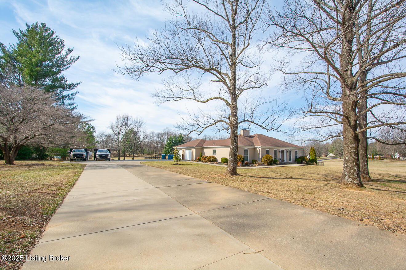 6814 Clore Ln, Crestwood, Kentucky image 4