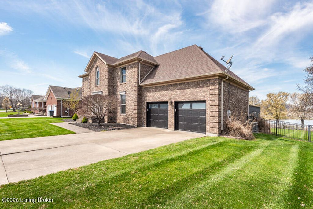 Photo of 505 Sam Dr, Louisville, KY 40214 (MLS # 1712009)