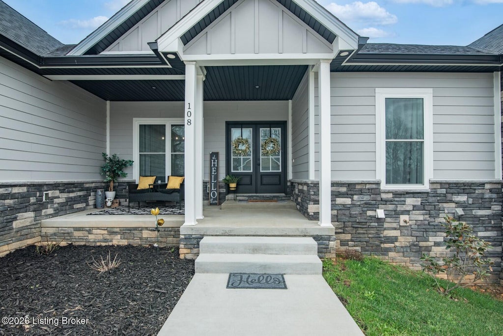 Photo of 108 Summit Creek Dr, Elizabethtown, KY 42701 (MLS # 1722502)