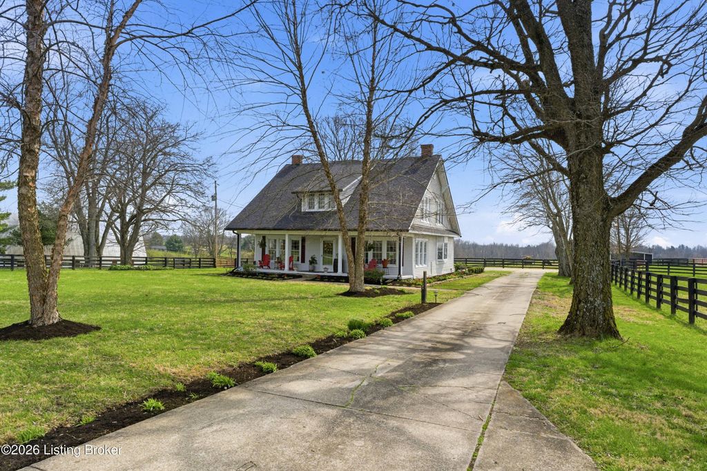 Photo of 1219 Taylor Wood Rd, Simpsonville, KY 40067 (MLS # 1712166)