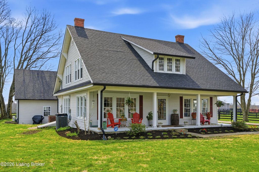 Photo of 1219 Taylor Wood Rd, Simpsonville, KY 40067 (MLS # 1712166)