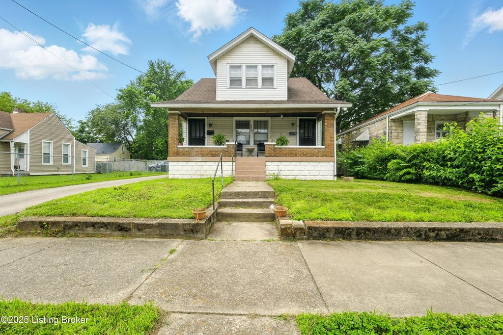 Photo of 2618 S 5th St, Louisville, KY 40208 (MLS # 1714313)