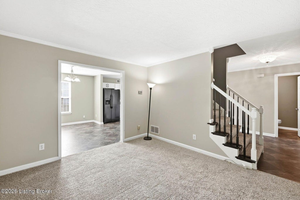 Photo of 7022 Black Walnut Cir, Louisville, KY 40229 (MLS # 1726829)