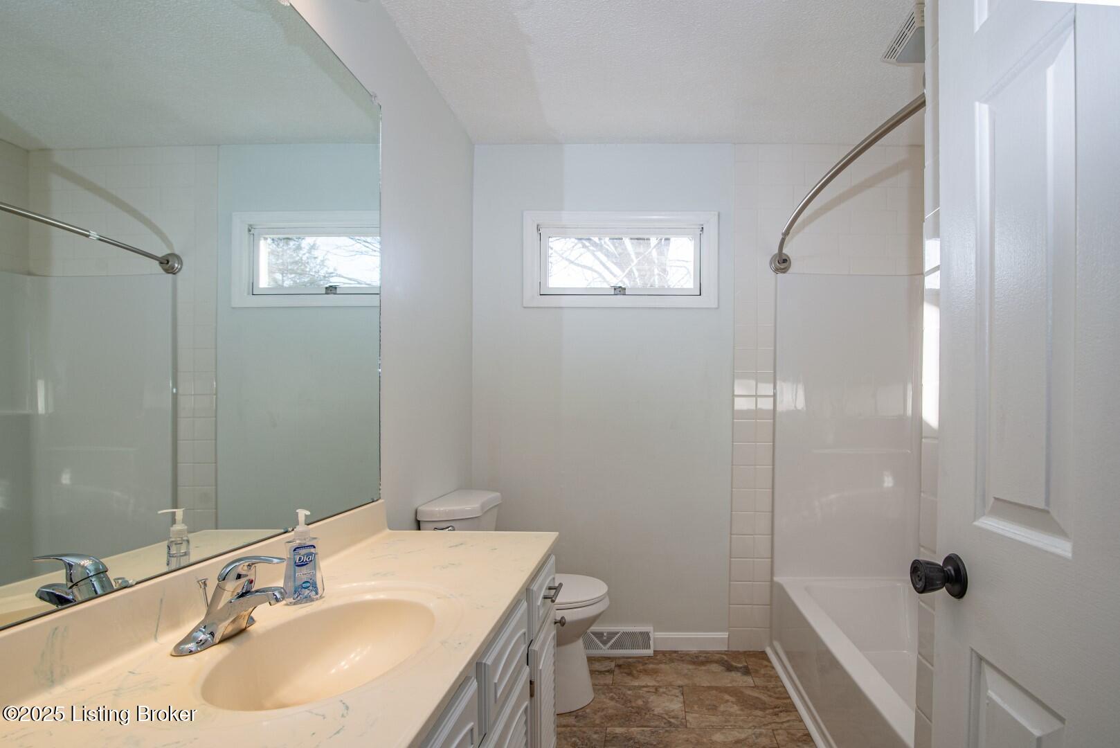 627 Mary Knoll Dr, Elizabethtown, Kentucky image 25