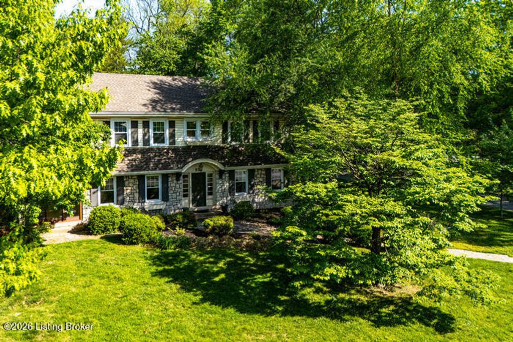 Photo of 935 Cardinal Dr, Louisville, KY 40213 (MLS # 1715485)