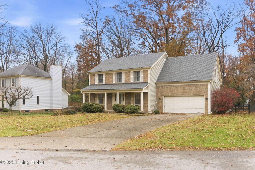 Photo of 7905 Deronia Ave, Louisville, KY 40222 (MLS # 1703894)