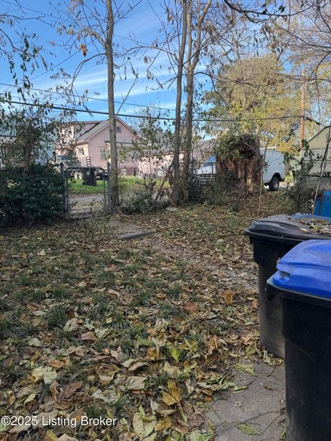 Tiny photo for 116 Boston Ct, Louisville, KY 40212 (MLS # 1704521)