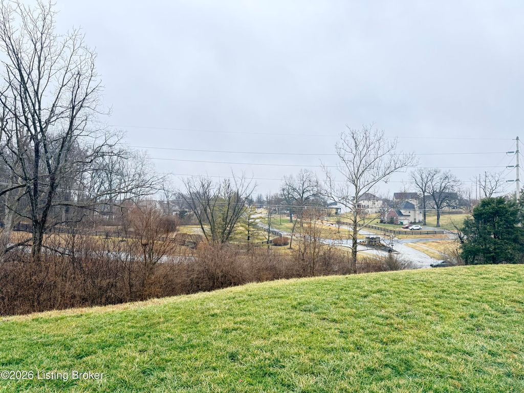 Photo of 6312 Larkgrove Dr, Louisville, KY 40229 (MLS # 1709085)