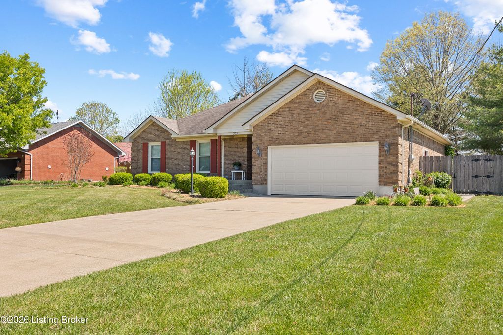 Photo of 203 Duane Way, Mt Washington, KY 40047 (MLS # 1714027)
