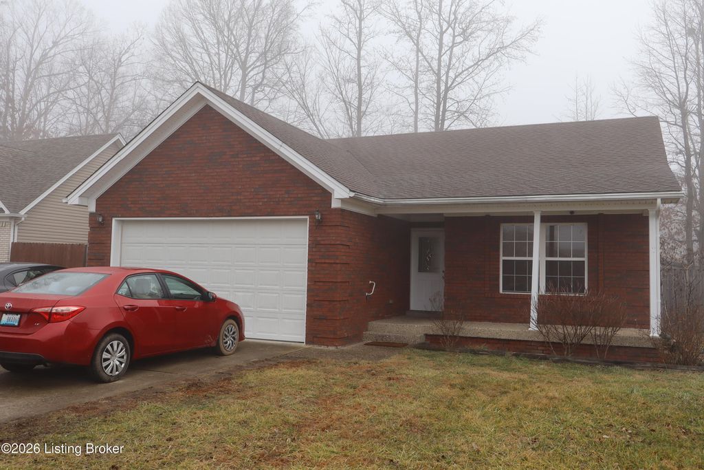 Photo of 525 Shady Glen Cir, Shepherdsville, KY 40165 (MLS # 1709160)